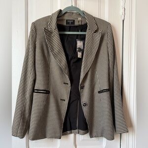 Tahari Houndstooth Blazer in Black and Cream